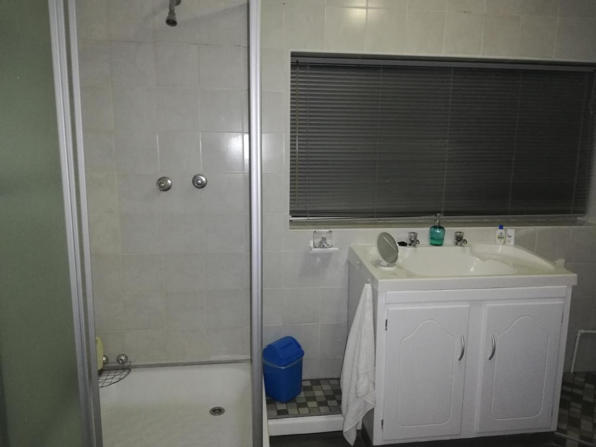 Sunny Get Away For A Family Of 4 Apartment Cape Town