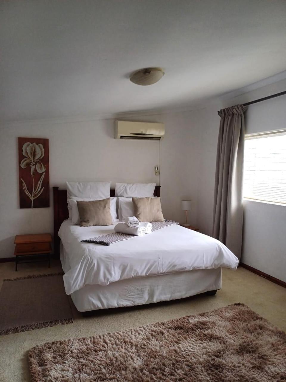 Apartment Sunny Get Away For A Family Of 4 *